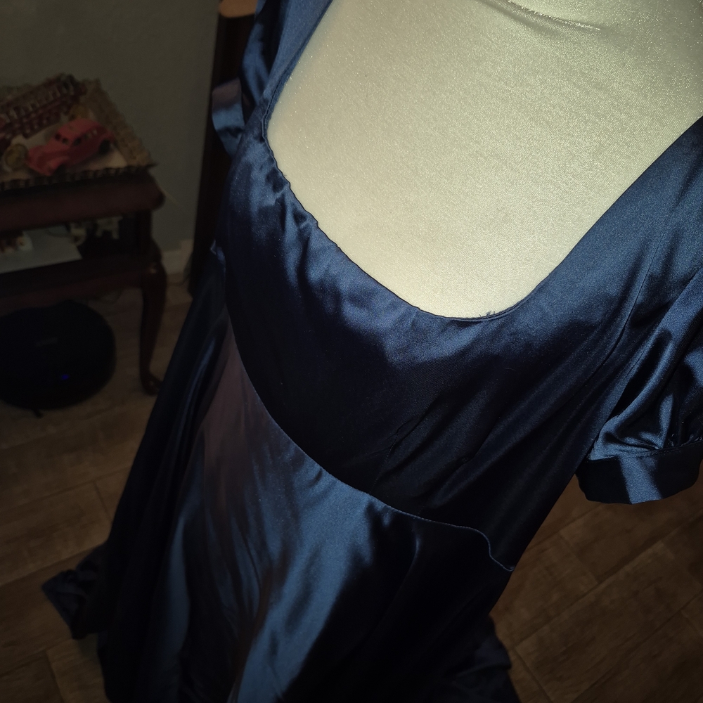 Regency / Bridgerton BallElegant Blue Satin Dress - Picture 4 of 4